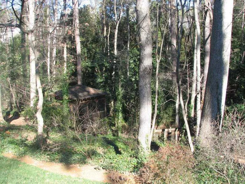 235 Forrest Lake Drive, Sandy Springs, Georgia 30327, 4 Bedrooms Bedrooms, ,3 BathroomsBathrooms,Residential,Sold,235 Forrest Lake Drive,4309590