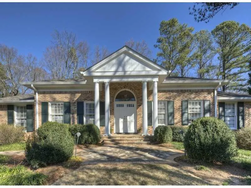 235 Forrest Lake Drive, Sandy Springs, Georgia 30327, 4 Bedrooms Bedrooms, ,3 BathroomsBathrooms,Residential,Sold,235 Forrest Lake Drive,4309590