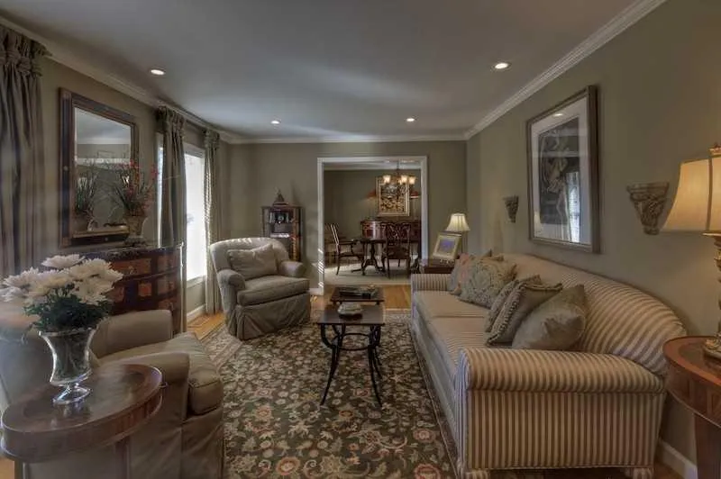 235 Forrest Lake Drive, Sandy Springs, Georgia 30327, 4 Bedrooms Bedrooms, ,3 BathroomsBathrooms,Residential,Sold,235 Forrest Lake Drive,4309590