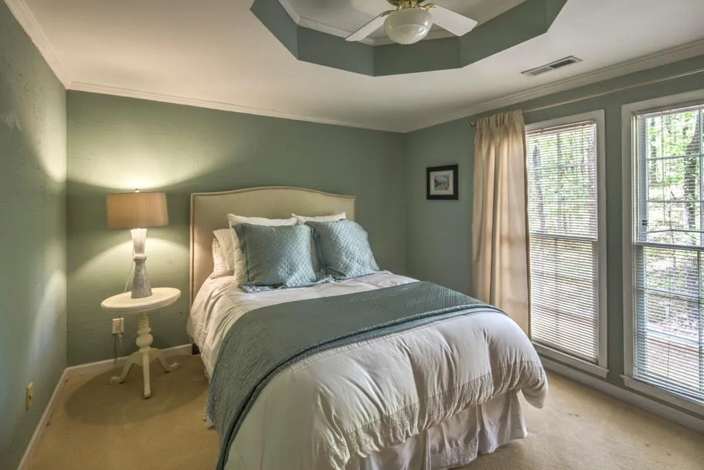 1480 Dunwoody Club Drive, Sandy Springs, Georgia 30350, 4 Bedrooms Bedrooms, ,2 BathroomsBathrooms,Residential,Sold,1480 Dunwoody Club Drive,5680433
