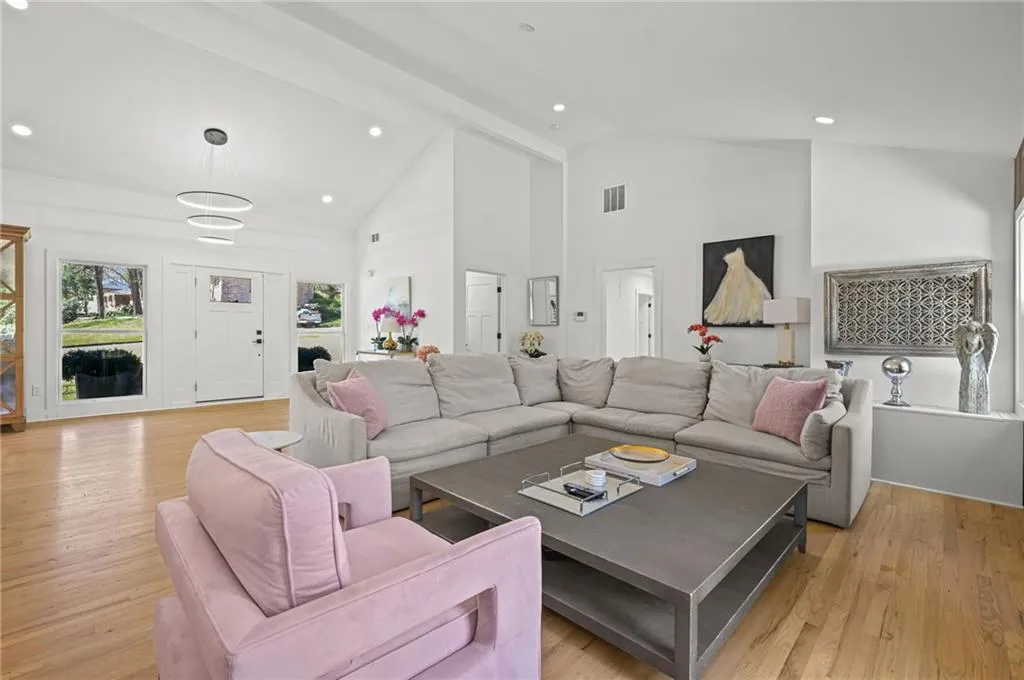 5905 Greenbrier Road, Atlanta, Georgia 30328, 4 Bedrooms Bedrooms, ,3 BathroomsBathrooms,Residential,For Sale,5905 Greenbrier Road,7735772