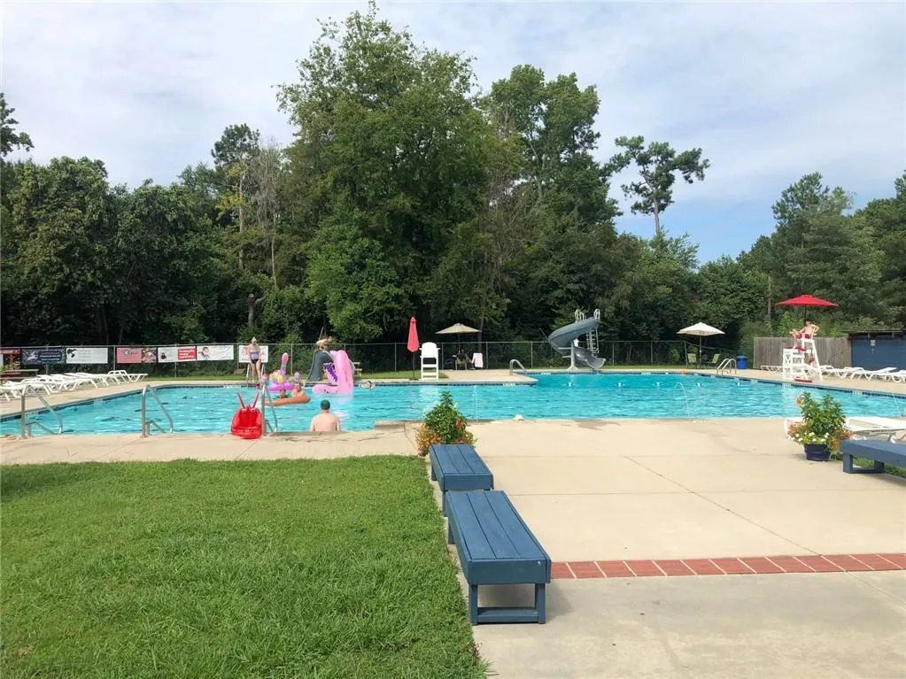 Hammond Hills is an active Swim/Tennis community