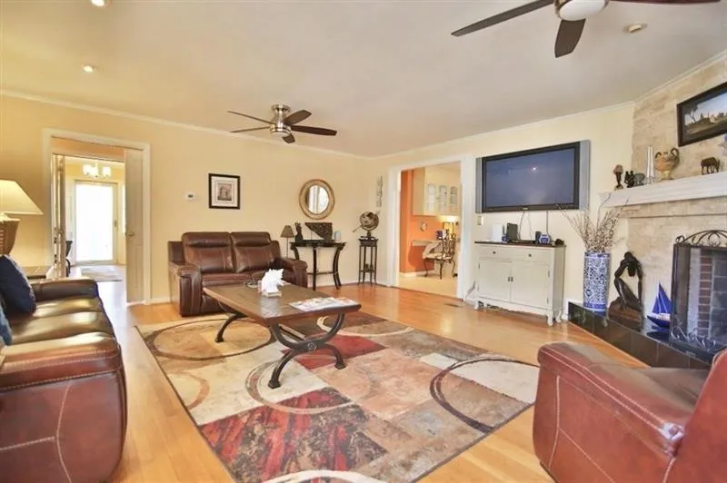 4920 Northway Drive, Atlanta, Georgia 30342, 5 Bedrooms Bedrooms, ,4 BathroomsBathrooms,Residential,Sold,4920 Northway Drive,6637356