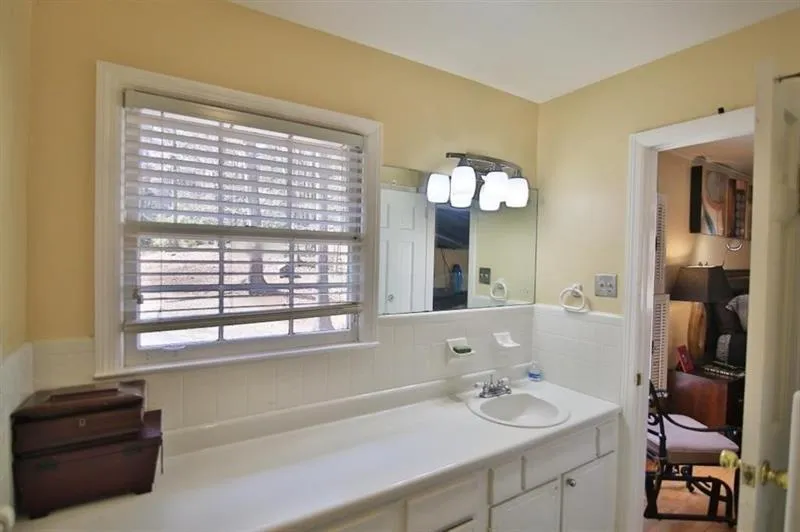 4920 Northway Drive, Atlanta, Georgia 30342, 5 Bedrooms Bedrooms, ,4 BathroomsBathrooms,Residential,Sold,4920 Northway Drive,6637356