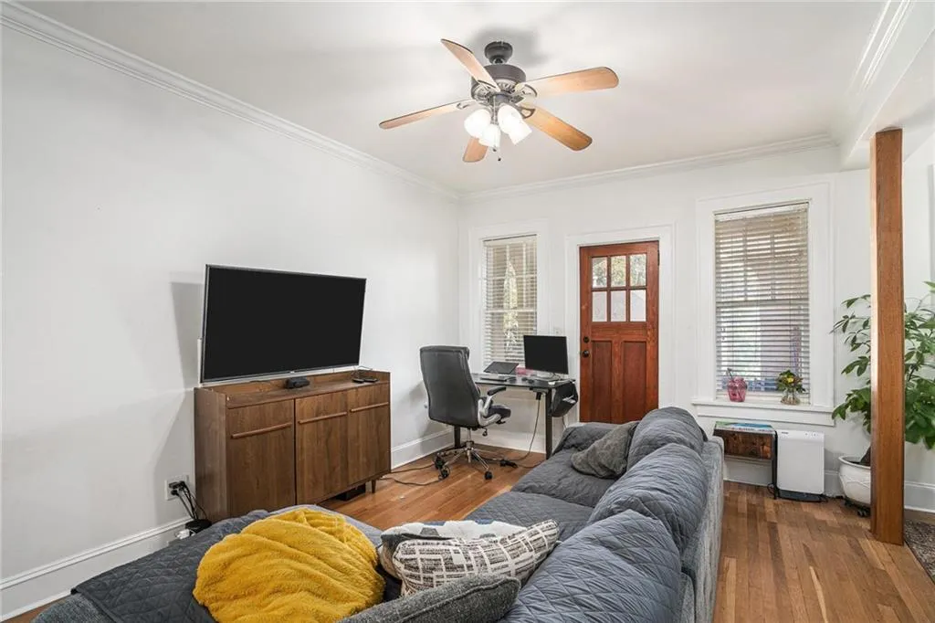 2855 Peachtree Road Ne Unit 120, Atlanta, Georgia 30305, 2 Bedrooms Bedrooms, ,2 BathroomsBathrooms,Residential,For Sale,2855 Peachtree Road Ne Unit 120,7654615