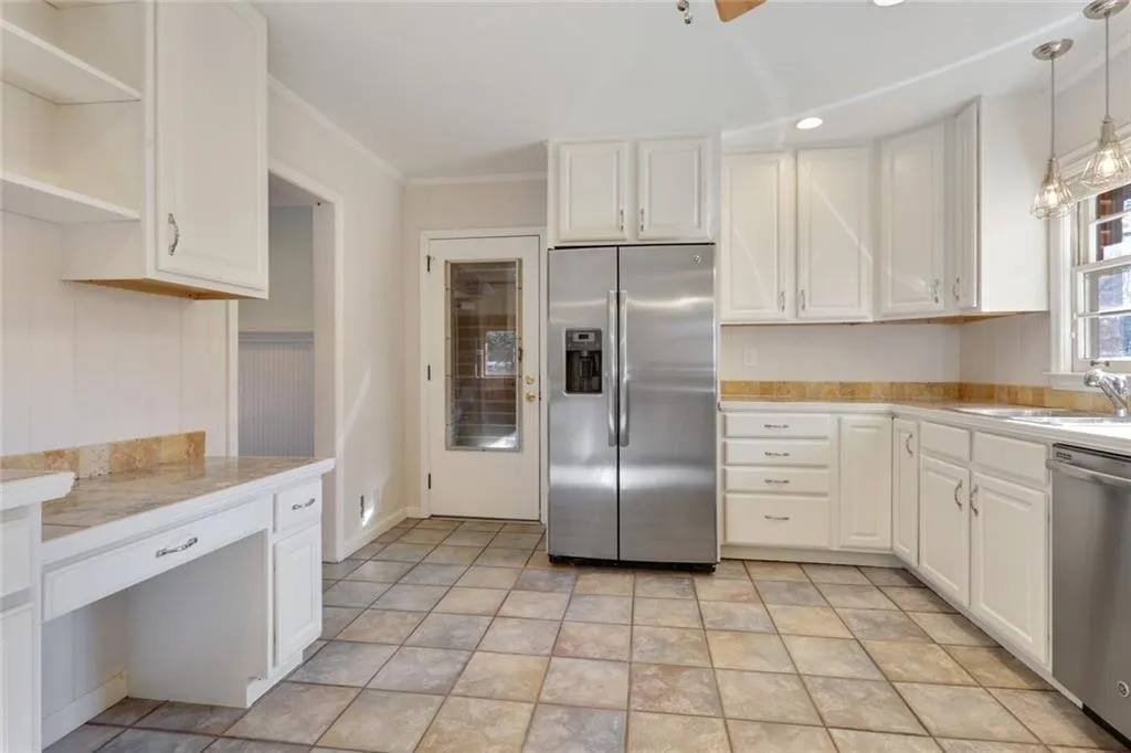 270 Forest Hills Drive, Atlanta, Georgia 30342, 4 Bedrooms Bedrooms, ,3 BathroomsBathrooms,Residential,Sold,270 Forest Hills Drive,6817547