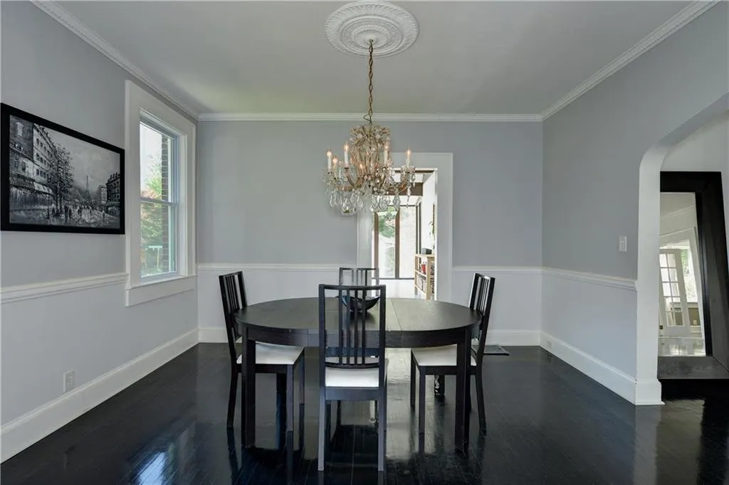 1662 N Pelham Road, Atlanta, Georgia 30324, 2 Bedrooms Bedrooms, ,2 BathroomsBathrooms,Residential,Sold,1662 N Pelham Road,5683017