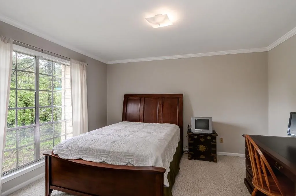 5400 Roswell Road Unit A3, Atlanta, Georgia 30342, 2 Bedrooms Bedrooms, ,1 BathroomBathrooms,Residential,Sold,5400 Roswell Road Unit A3,6002075