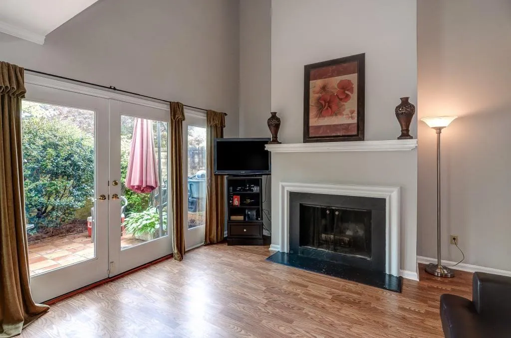 5400 Roswell Road Unit A3, Atlanta, Georgia 30342, 2 Bedrooms Bedrooms, ,1 BathroomBathrooms,Residential,Sold,5400 Roswell Road Unit A3,6002075