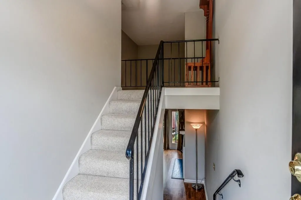 5400 Roswell Road Unit A3, Atlanta, Georgia 30342, 2 Bedrooms Bedrooms, ,1 BathroomBathrooms,Residential,Sold,5400 Roswell Road Unit A3,6002075