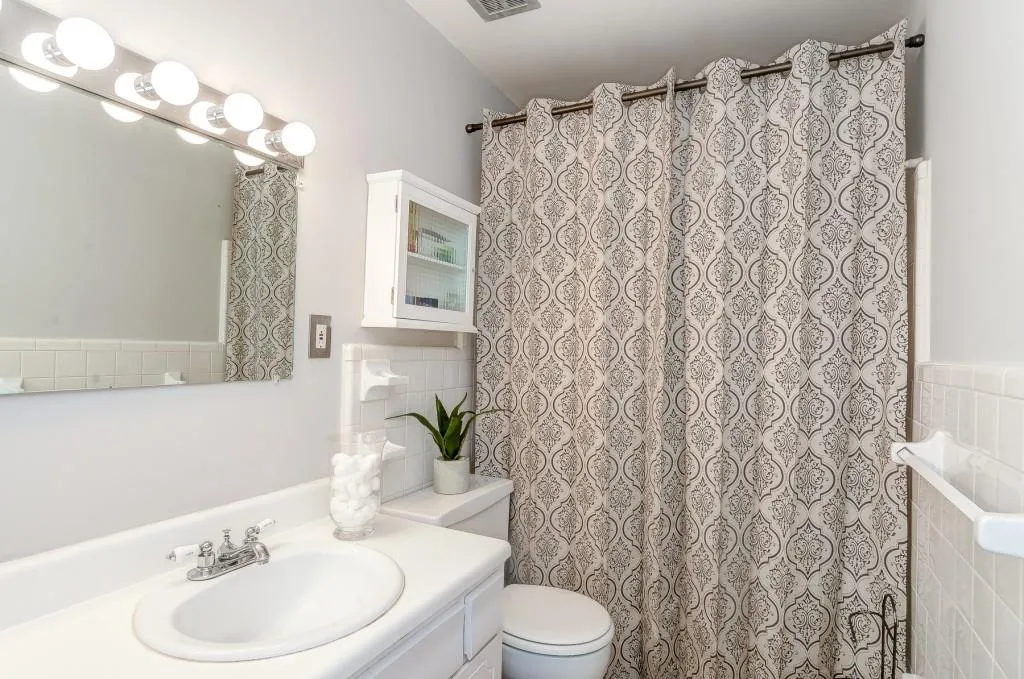 5400 Roswell Road Unit A3, Atlanta, Georgia 30342, 2 Bedrooms Bedrooms, ,1 BathroomBathrooms,Residential,Sold,5400 Roswell Road Unit A3,6002075