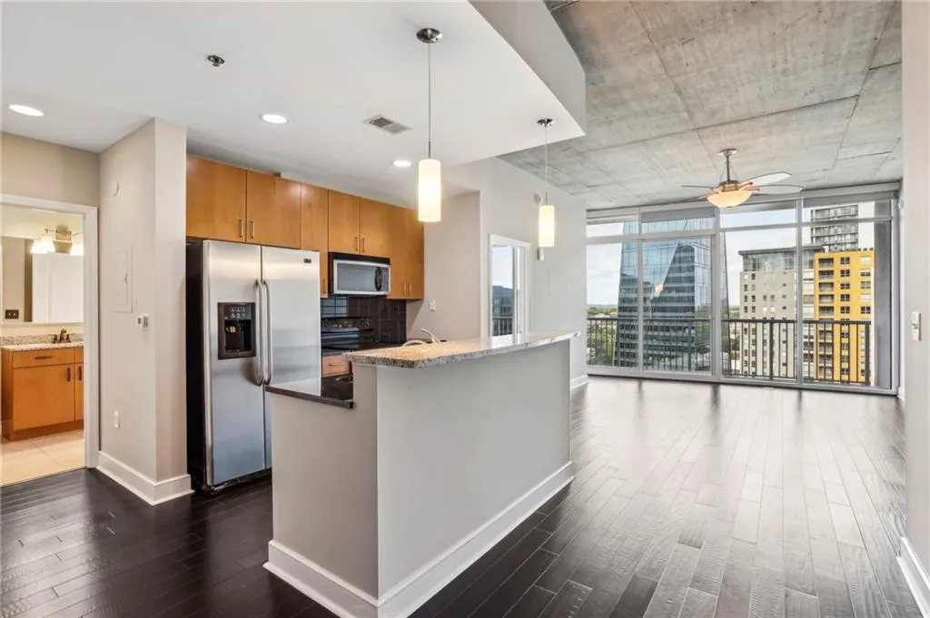 950 W Peachtree Street Nw Unit 1613, Atlanta, Georgia 30309, 1 Bedroom Bedrooms, ,1 BathroomBathrooms,Residential,For Sale,950 W Peachtree Street Nw Unit 1613,7579901