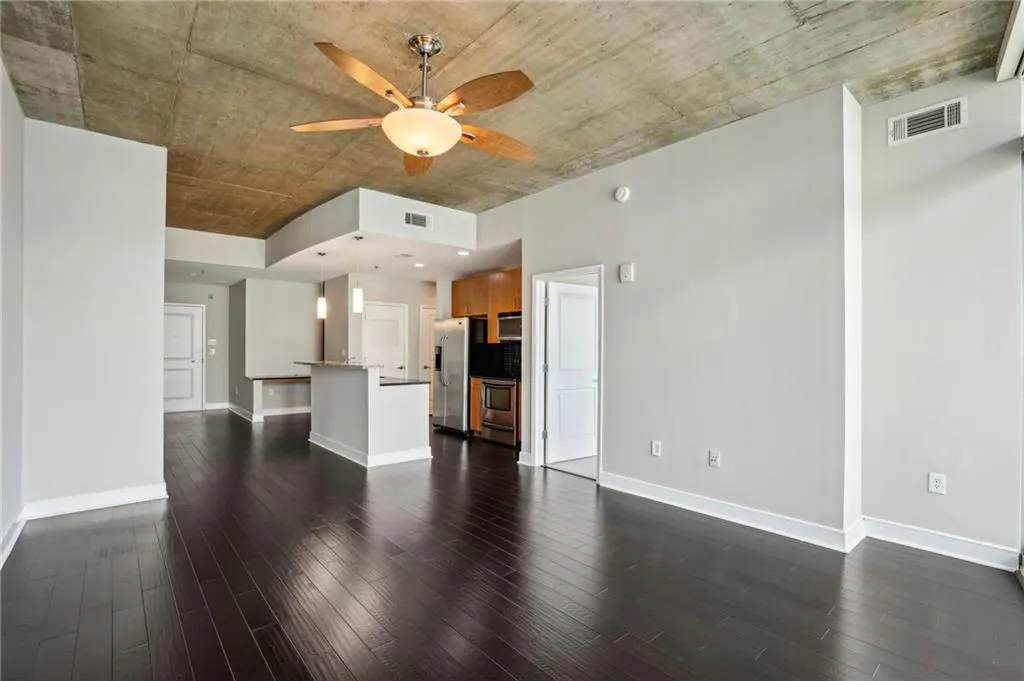950 W Peachtree Street Nw Unit 1613, Atlanta, Georgia 30309, 1 Bedroom Bedrooms, ,1 BathroomBathrooms,Residential,For Sale,950 W Peachtree Street Nw Unit 1613,7579901