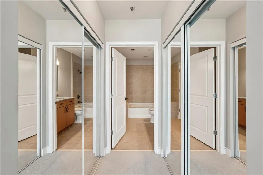 950 W Peachtree Street Nw Unit 1613, Atlanta, Georgia 30309, 1 Bedroom Bedrooms, ,1 BathroomBathrooms,Residential,For Sale,950 W Peachtree Street Nw Unit 1613,7579901