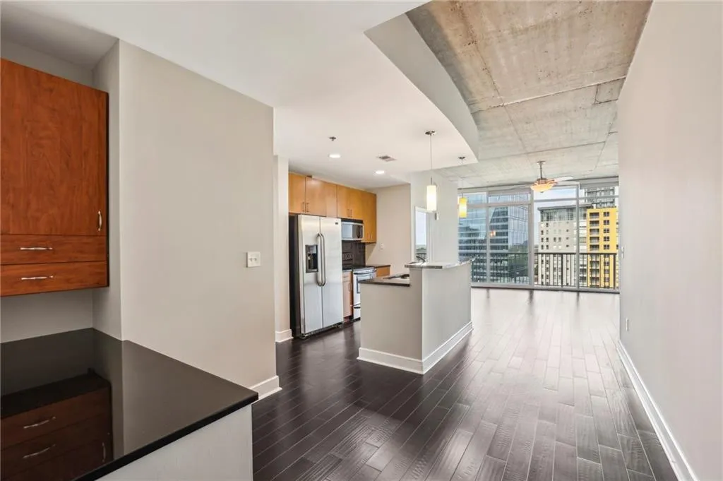 950 W Peachtree Street Nw Unit 1613, Atlanta, Georgia 30309, 1 Bedroom Bedrooms, ,1 BathroomBathrooms,Residential,For Sale,950 W Peachtree Street Nw Unit 1613,7579901