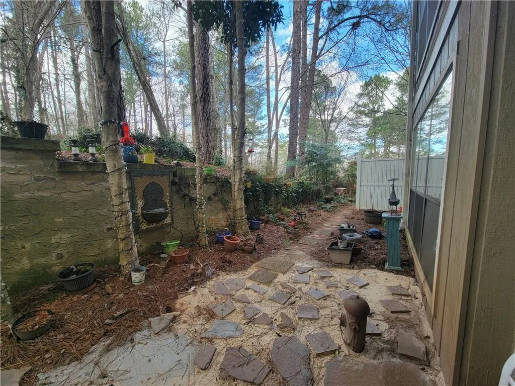 5137 Roswell Road Unit 6, Atlanta, Georgia 30342, 2 Bedrooms Bedrooms, ,2 BathroomsBathrooms,Residential,Sold,5137 Roswell Road Unit 6,7004811