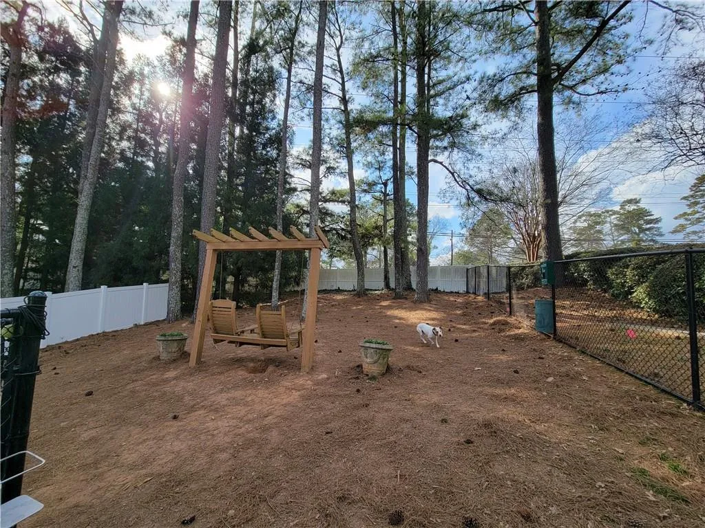 5137 Roswell Road Unit 6, Atlanta, Georgia 30342, 2 Bedrooms Bedrooms, ,2 BathroomsBathrooms,Residential,Sold,5137 Roswell Road Unit 6,7004811