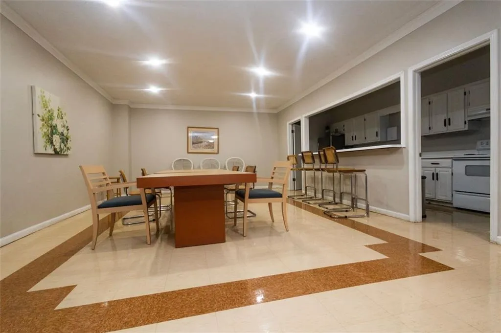 2965 Pharr Court South Nw Unit 312, Atlanta, Georgia 30305, 2 Bedrooms Bedrooms, 0 ,2 BathroomsBathrooms,Residential,For Sale,2965 Pharr Court South Nw Unit 312,7726622