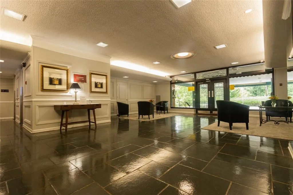 2965 Pharr Court South Nw Unit 312, Atlanta, Georgia 30305, 2 Bedrooms Bedrooms, 0 ,2 BathroomsBathrooms,Residential,For Sale,2965 Pharr Court South Nw Unit 312,7726622