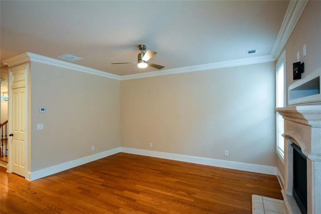 7880 Glisten Avenue, Atlanta, Georgia 30328, 3 Bedrooms Bedrooms, ,2 BathroomsBathrooms,Residential,Sold,7880 Glisten Avenue,7183864