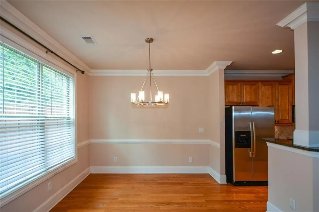 7880 Glisten Avenue, Atlanta, Georgia 30328, 3 Bedrooms Bedrooms, ,2 BathroomsBathrooms,Residential,Sold,7880 Glisten Avenue,7183864