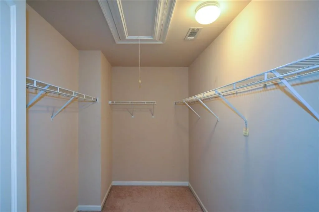 7880 Glisten Avenue, Atlanta, Georgia 30328, 3 Bedrooms Bedrooms, ,2 BathroomsBathrooms,Residential,Sold,7880 Glisten Avenue,7183864