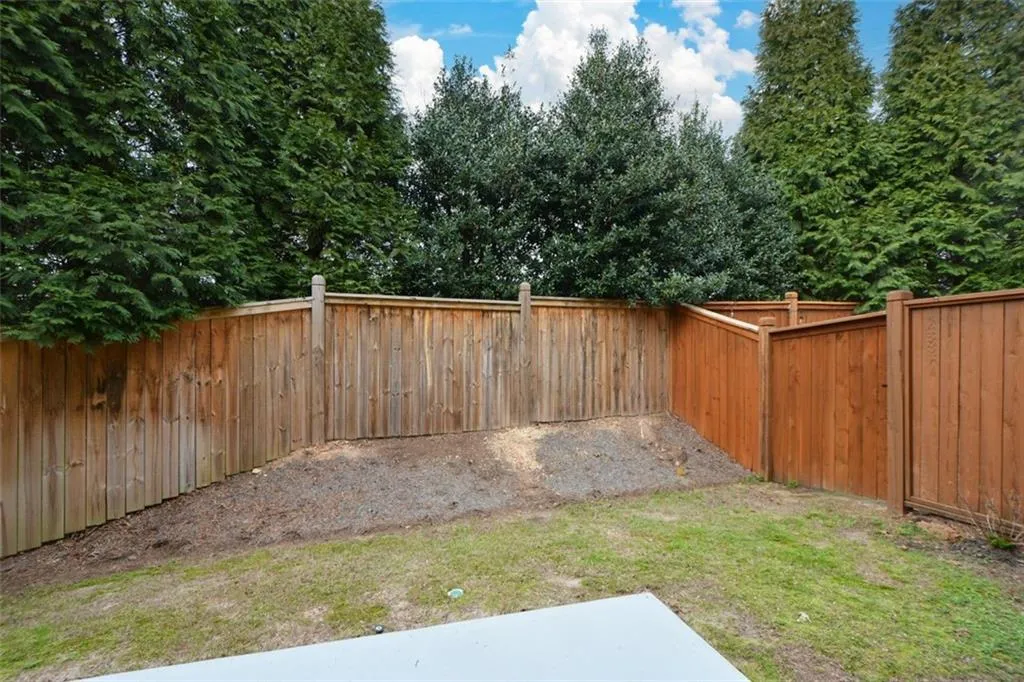 7880 Glisten Avenue, Atlanta, Georgia 30328, 3 Bedrooms Bedrooms, ,2 BathroomsBathrooms,Residential,Sold,7880 Glisten Avenue,7183864