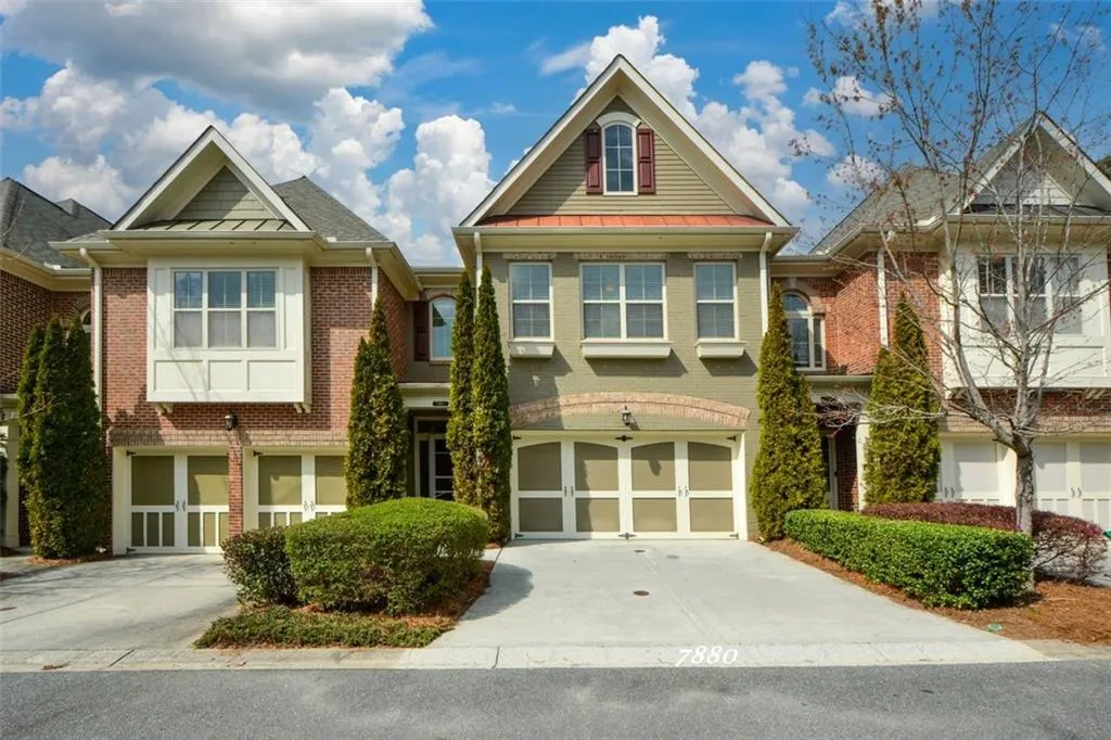 7880 Glisten Avenue, Atlanta, Georgia 30328, 3 Bedrooms Bedrooms, ,2 BathroomsBathrooms,Residential,Sold,7880 Glisten Avenue,7183864