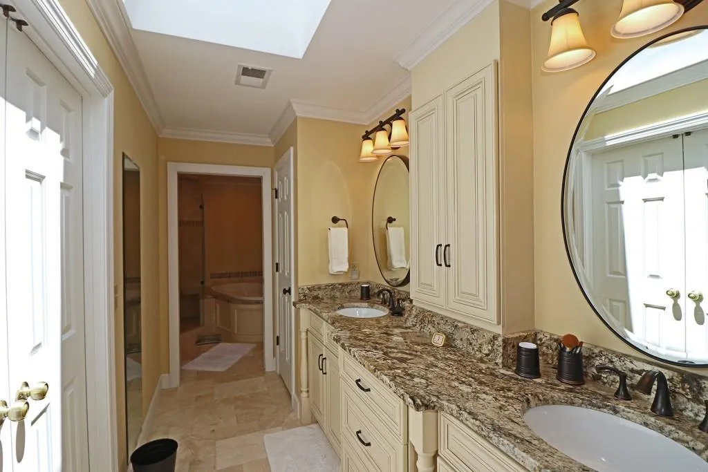 30 Cameron Glen Drive, Sandy Springs, Georgia 30328, 5 Bedrooms Bedrooms, ,4 BathroomsBathrooms,Residential,Sold,30 Cameron Glen Drive,6555212