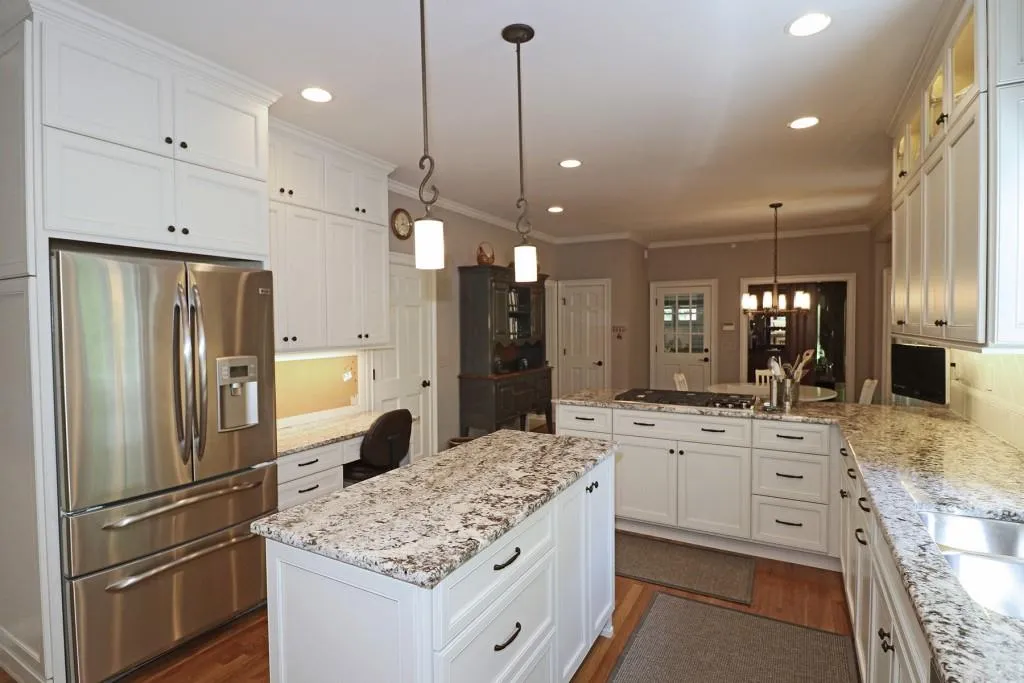30 Cameron Glen Drive, Sandy Springs, Georgia 30328, 5 Bedrooms Bedrooms, ,4 BathroomsBathrooms,Residential,Sold,30 Cameron Glen Drive,6555212