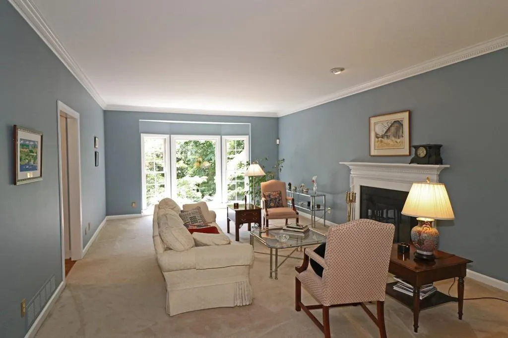 30 Cameron Glen Drive, Sandy Springs, Georgia 30328, 5 Bedrooms Bedrooms, ,4 BathroomsBathrooms,Residential,Sold,30 Cameron Glen Drive,6555212