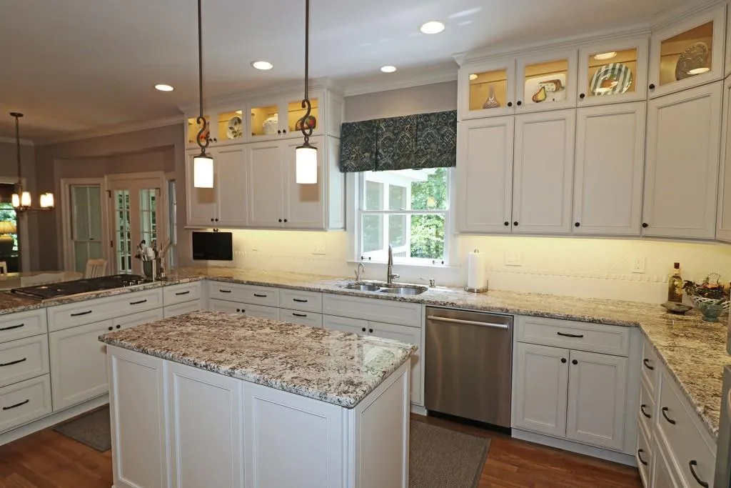 30 Cameron Glen Drive, Sandy Springs, Georgia 30328, 5 Bedrooms Bedrooms, ,4 BathroomsBathrooms,Residential,Sold,30 Cameron Glen Drive,6555212