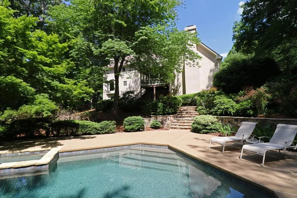 30 Cameron Glen Drive, Sandy Springs, Georgia 30328, 5 Bedrooms Bedrooms, ,4 BathroomsBathrooms,Residential,Sold,30 Cameron Glen Drive,6555212