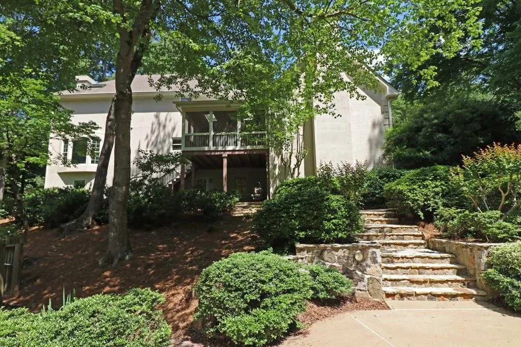 30 Cameron Glen Drive, Sandy Springs, Georgia 30328, 5 Bedrooms Bedrooms, ,4 BathroomsBathrooms,Residential,Sold,30 Cameron Glen Drive,6555212