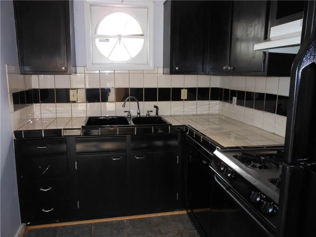 5400 Roswell Road Unit G3, Sandy Springs, Georgia 30342, 1 Bedroom Bedrooms, ,1 BathroomBathrooms,Residential,Sold,5400 Roswell Road Unit G3,5847659