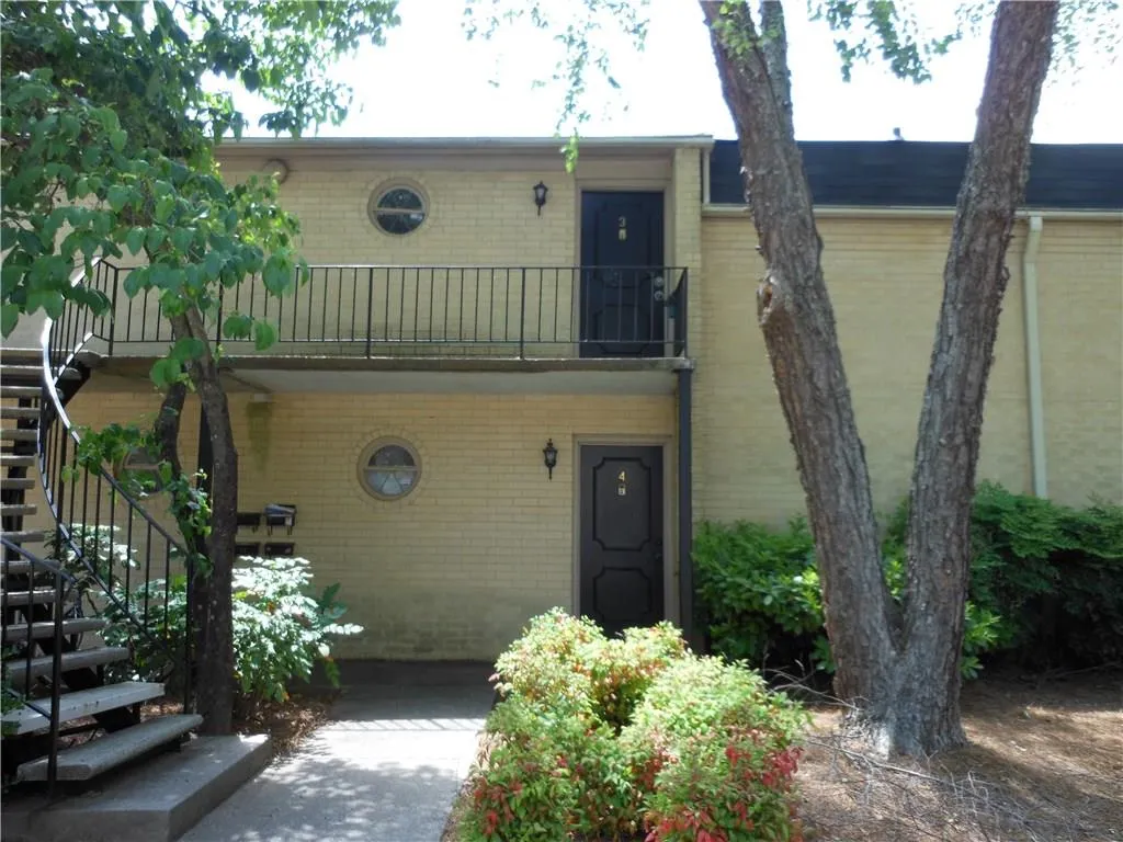 5400 Roswell Road Unit G3, Sandy Springs, Georgia 30342, 1 Bedroom Bedrooms, ,1 BathroomBathrooms,Residential,Sold,5400 Roswell Road Unit G3,5847659