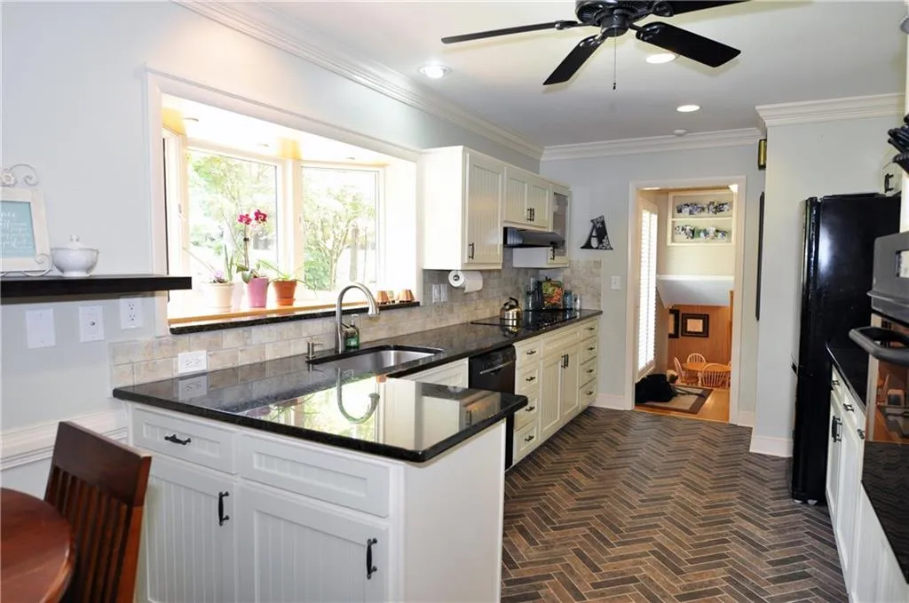 5980 Hilderbrand Drive, Sandy Springs, Georgia 30328, 3 Bedrooms Bedrooms, ,2 BathroomsBathrooms,Residential,Sold,5980 Hilderbrand Drive,5703817