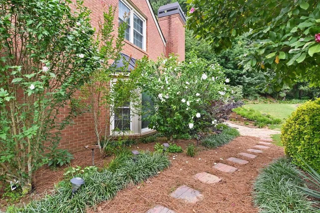 565 Towergate Place, Sandy Springs, Georgia 30350, 3 Bedrooms Bedrooms, ,3 BathroomsBathrooms,Residential,Sold,565 Towergate Place,6739376 565 Towergate Place, Sandy Springs, Georgia 30350, 3 Bedrooms Bedrooms, ,3 BathroomsBathrooms,Residential,Sold,565 Towergate Place,6739376