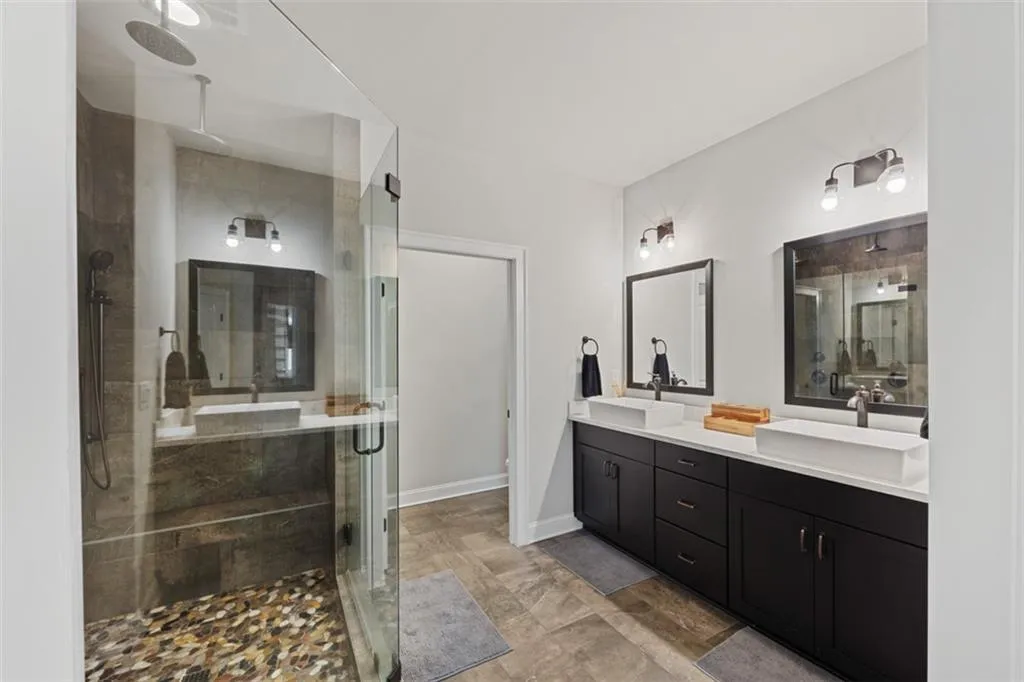 253 Franklin Road, Atlanta, Georgia 30342, 3 Bedrooms Bedrooms, ,3 BathroomsBathrooms,Residential,Sold,253 Franklin Road,7138582