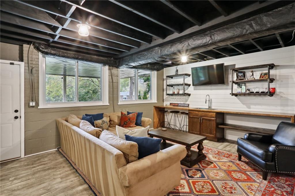 6825 Sunny Brook Lane, Atlanta, Georgia 30328, 3 Bedrooms Bedrooms, ,2 BathroomsBathrooms,Residential,Sold,6825 Sunny Brook Lane,7296764