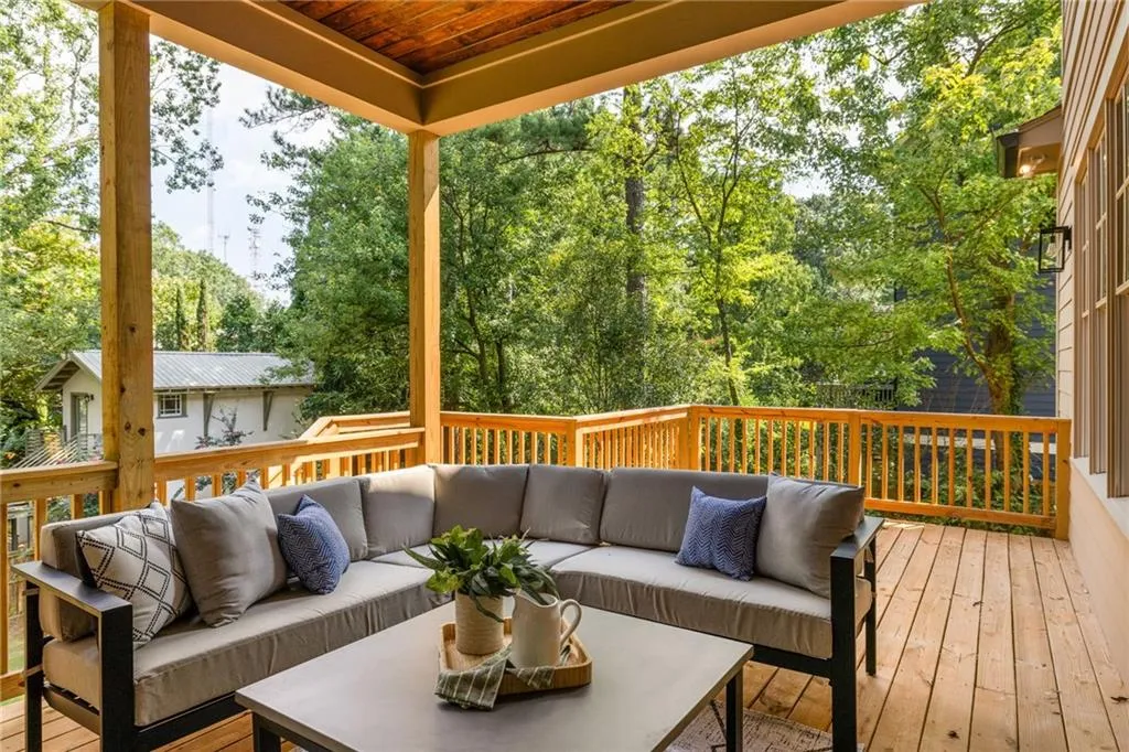 1115 Ralph Road, Atlanta, Georgia 30324, 5 Bedrooms Bedrooms, ,4 BathroomsBathrooms,Residential,For Sale,1115 Ralph Road,7635146