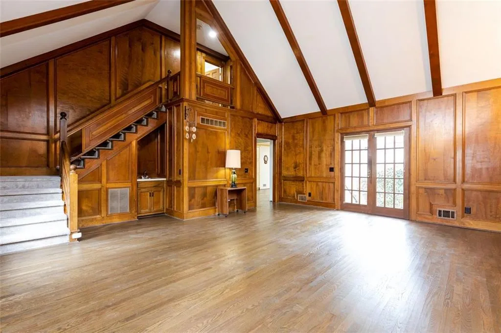 325 Breakwater Ridge, Atlanta, Georgia 30328, 5 Bedrooms Bedrooms, ,4 BathroomsBathrooms,Residential,Sold,325 Breakwater Ridge,6838047