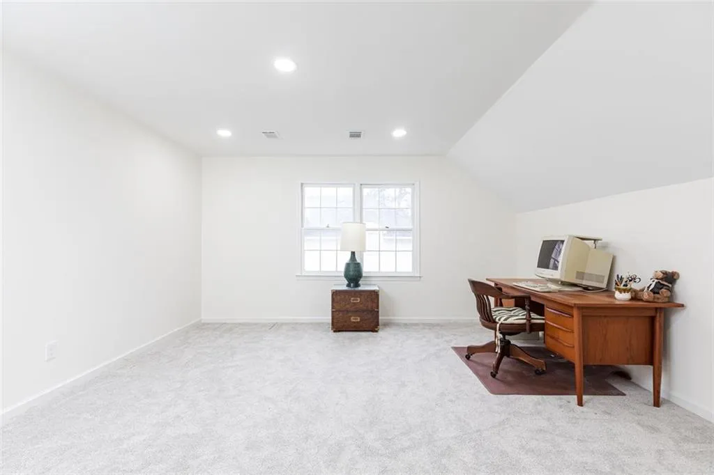 325 Breakwater Ridge, Atlanta, Georgia 30328, 5 Bedrooms Bedrooms, ,4 BathroomsBathrooms,Residential,Sold,325 Breakwater Ridge,6838047