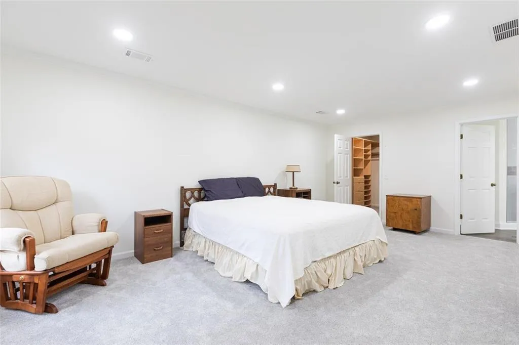 325 Breakwater Ridge, Atlanta, Georgia 30328, 5 Bedrooms Bedrooms, ,4 BathroomsBathrooms,Residential,Sold,325 Breakwater Ridge,6838047