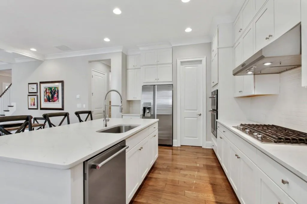 6494 Canopy Drive, Atlanta, Georgia 30328, 5 Bedrooms Bedrooms, ,4 BathroomsBathrooms,Residential,Sold,6494 Canopy Drive,6981534