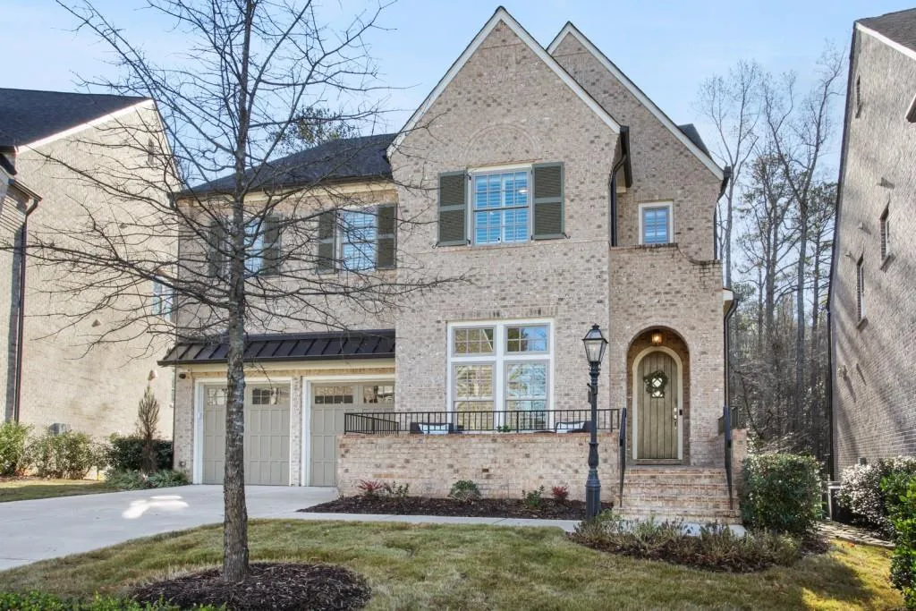 6494 Canopy Drive, Atlanta, Georgia 30328, 5 Bedrooms Bedrooms, ,4 BathroomsBathrooms,Residential,Sold,6494 Canopy Drive,6981534