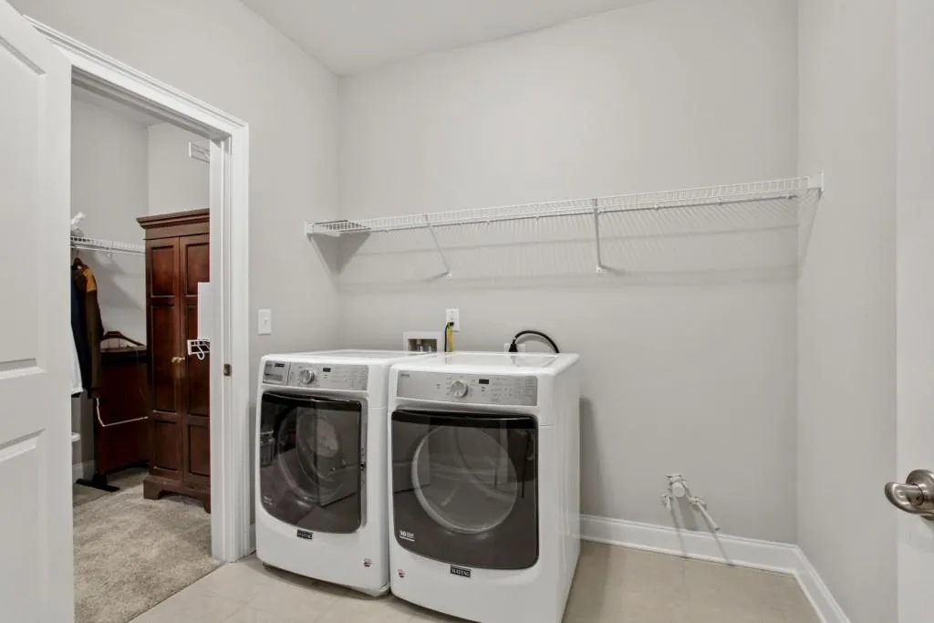 6494 Canopy Drive, Atlanta, Georgia 30328, 5 Bedrooms Bedrooms, ,4 BathroomsBathrooms,Residential,Sold,6494 Canopy Drive,6981534