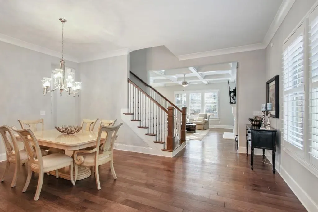 6494 Canopy Drive, Atlanta, Georgia 30328, 5 Bedrooms Bedrooms, ,4 BathroomsBathrooms,Residential,Sold,6494 Canopy Drive,6981534