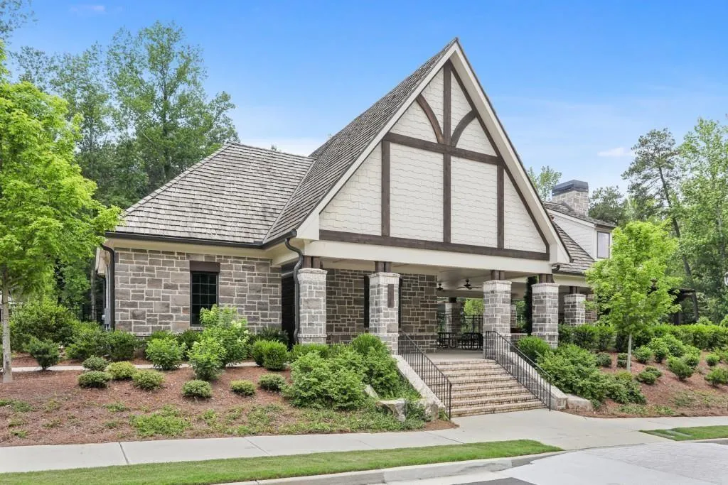 6494 Canopy Drive, Atlanta, Georgia 30328, 5 Bedrooms Bedrooms, ,4 BathroomsBathrooms,Residential,Sold,6494 Canopy Drive,6981534