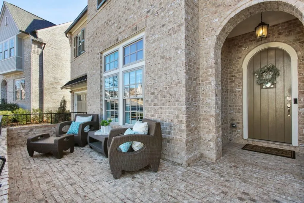 6494 Canopy Drive, Atlanta, Georgia 30328, 5 Bedrooms Bedrooms, ,4 BathroomsBathrooms,Residential,Sold,6494 Canopy Drive,6981534